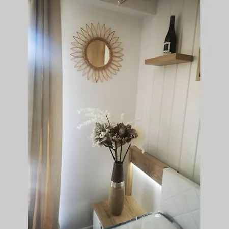 Le Quintessence: Balneo & Luminotherapie + Parking Apartmán