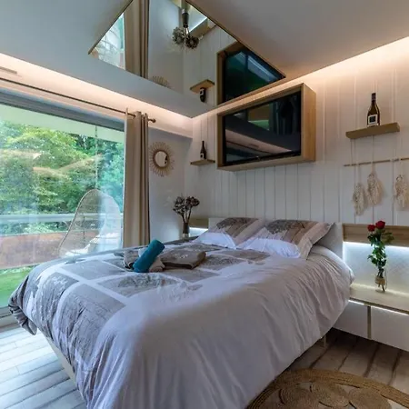 Le Quintessence: Balneo & Luminotherapie + Parking Voiron