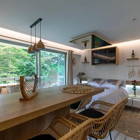Le Quintessence: Balneo & Luminotherapie + Parking Apartmán Voiron