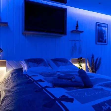 Le Quintessence: Balneo & Luminotherapie + Parking * Voiron