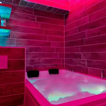Le Quintessence: Balneo & Luminotherapie + Parking Apartmán Voiron